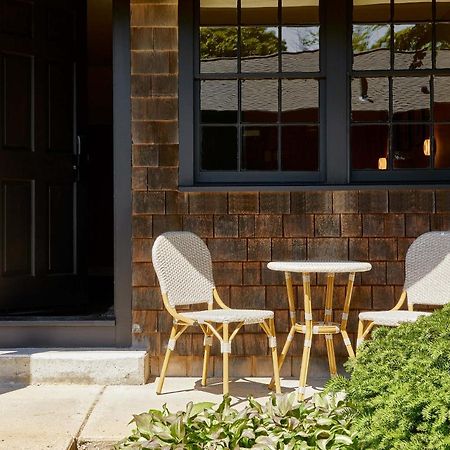 Bluebird Dennisport Hotel Exterior photo